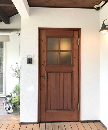 ガラス格子の高断熱木製玄関ドア