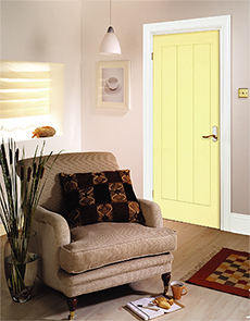 黄色の室内ドア