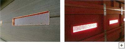 木製ガレージドアの明かり窓ガラス施工例