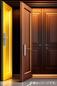 イエロー　黄　ブラウン　茶　ドア塗装イメージ　カラフルなドア。