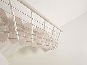 ブリーチド色ロフト階段イメージ2