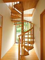 木製らせん階段の販売 アイエム階段コレクション